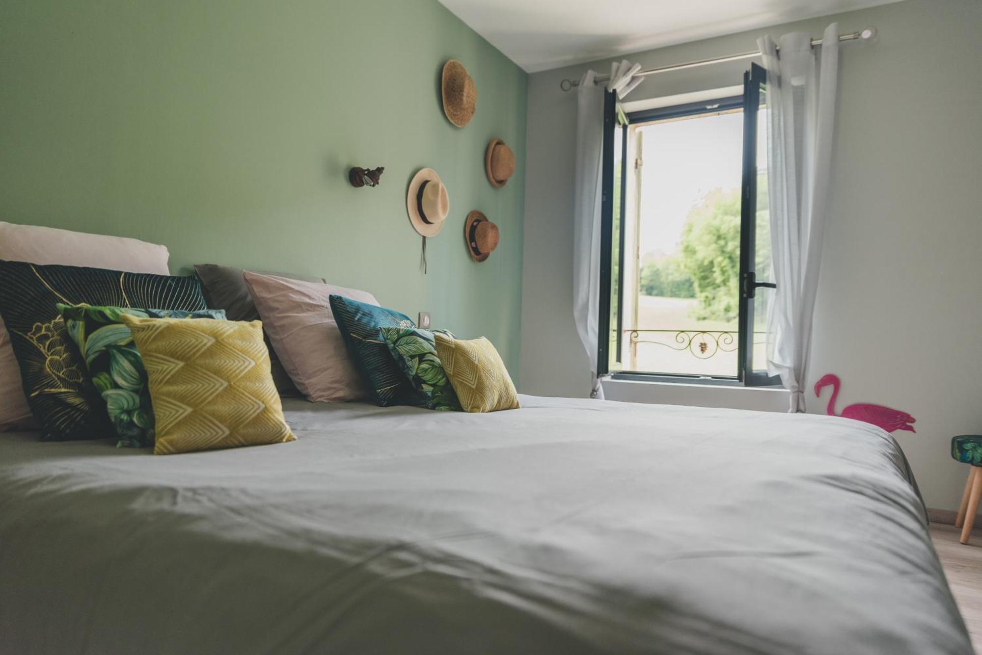Gite Du Manoir Le Roc Couze-et-Saint-Front Ngoại thất bức ảnh