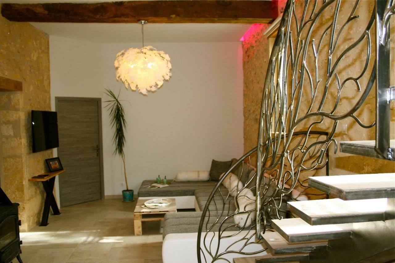 Gite Du Manoir Le Roc Couze-et-Saint-Front Ngoại thất bức ảnh